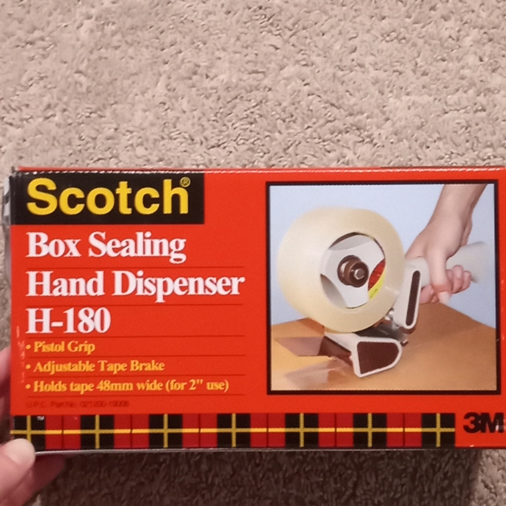 Box sealing tape hand dispenser